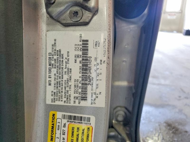 2019 FORD FUSION SE 13