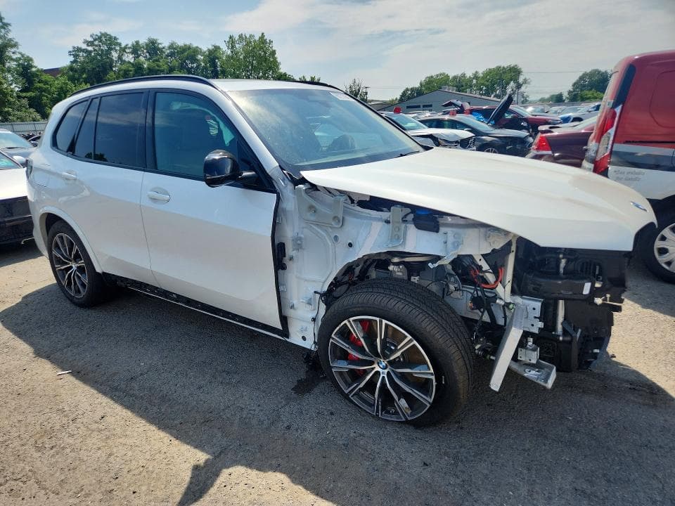 2026 BMW X5 M60I 4