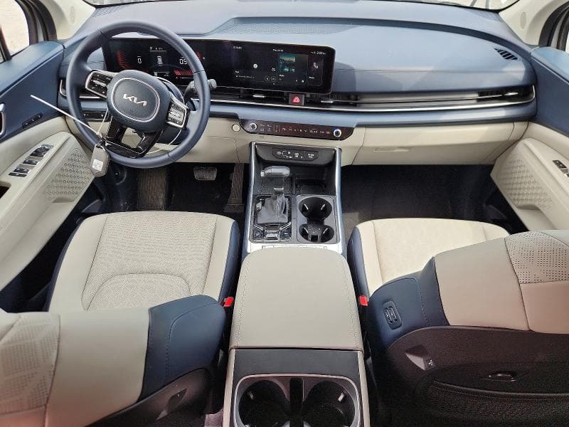 2026 KIA CARNIVAL EX 8