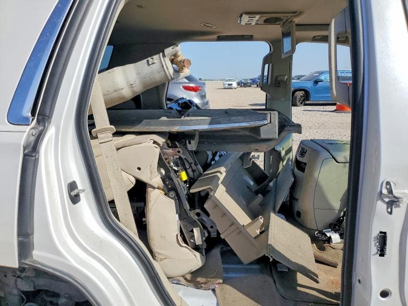 2017 CADILLAC ESCALADE LUXURY LUXURY 10