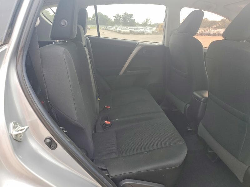 2018 TOYOTA RAV4 LE 11