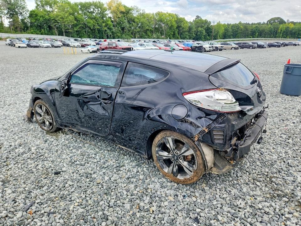 2017 HYUNDAI VELOSTER VALUE EDITION 2