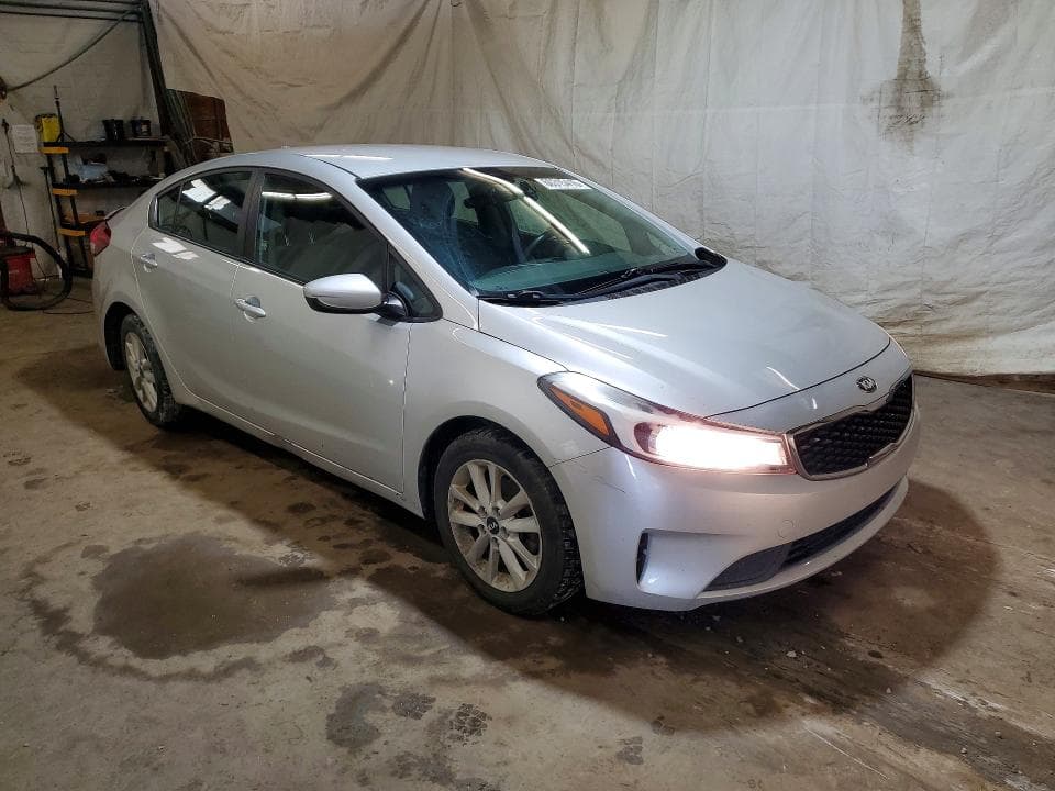2017 KIA FORTE LX 4
