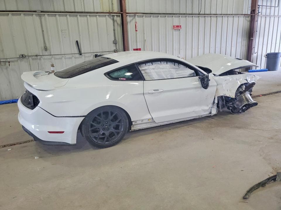 2018 FORD MUSTANG 3