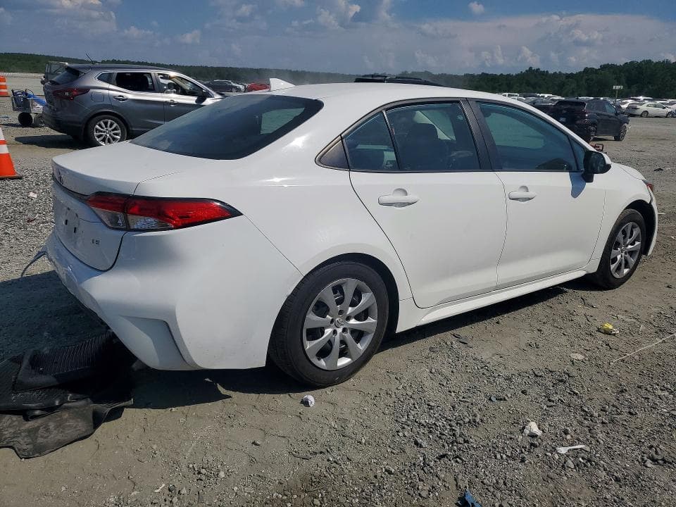 2022 TOYOTA COROLLA LE 3
