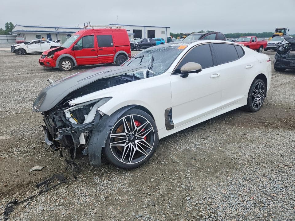 2022 KIA STINGER GT2