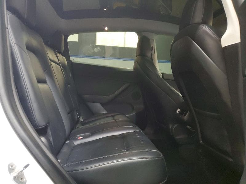 2021 TESLA MODEL Y 10