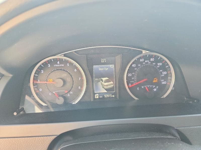 2017 TOYOTA CAMRY SE 9