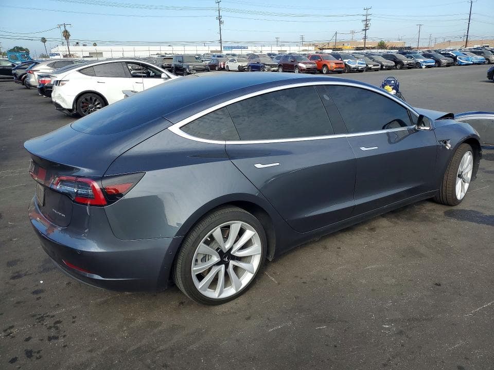 2020 TESLA MODEL 3 3