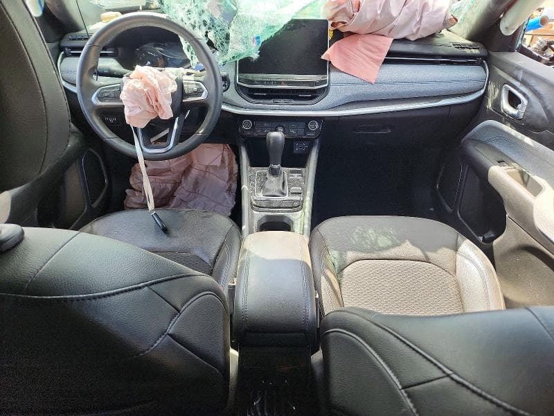 2024 JEEP COMPASS LATITUDE 8