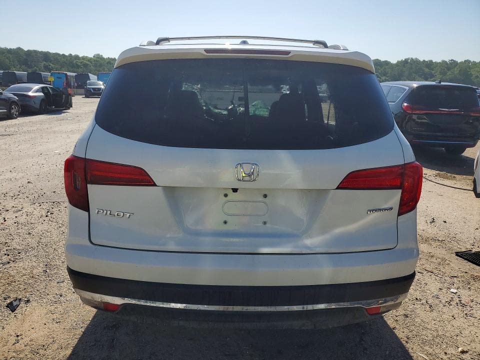 2018 HONDA PILOT TOURING 6