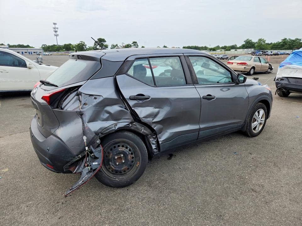 2020 NISSAN KICKS S 3