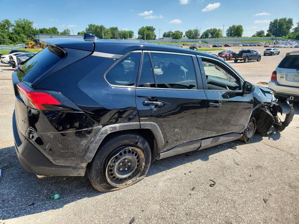 2024 TOYOTA RAV4 LE 3