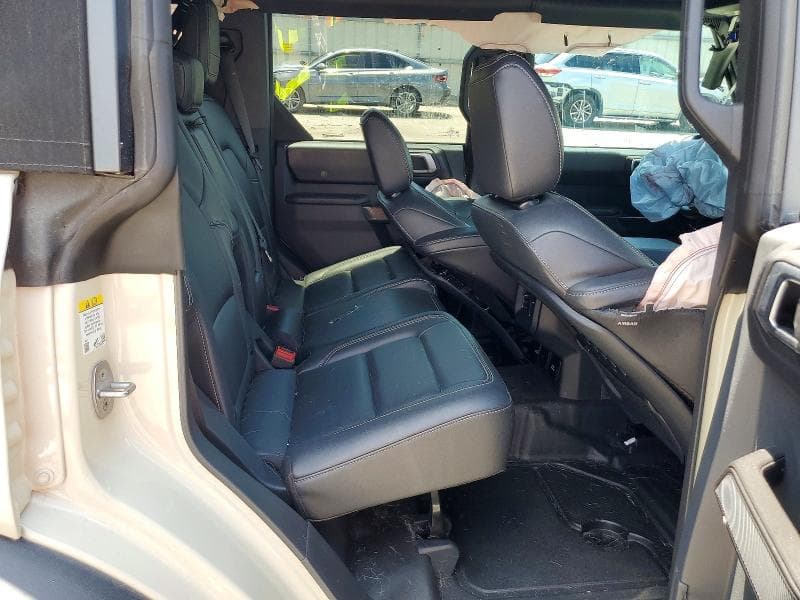 2025 FORD BRONCO BADLANDS 11