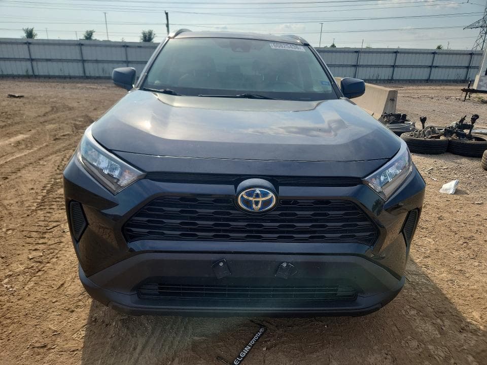2022 TOYOTA RAV4 LE 5