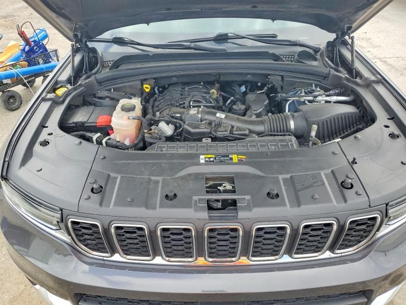 2023 JEEP GRAND CHEROKEE L LAREDO 12