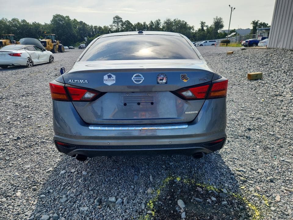 2021 NISSAN ALTIMA SR 6