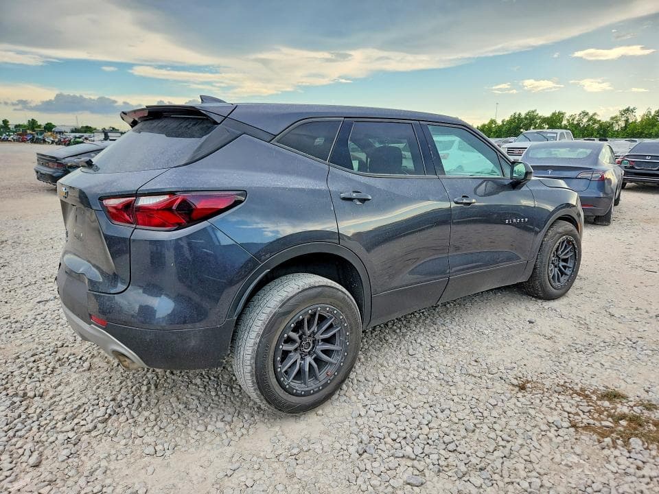 2021 CHEVROLET BLAZER 1LT 3