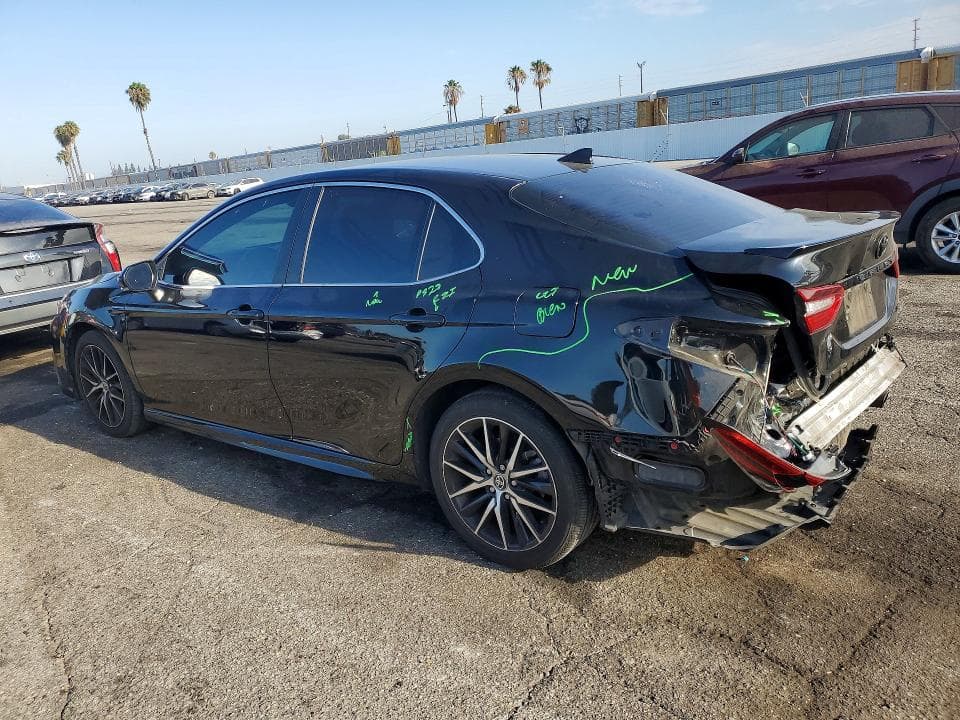2023 TOYOTA CAMRY SE 2