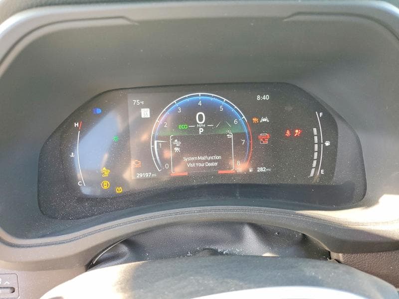 2025 TOYOTA GRAND HIGHLANDER XLE 9
