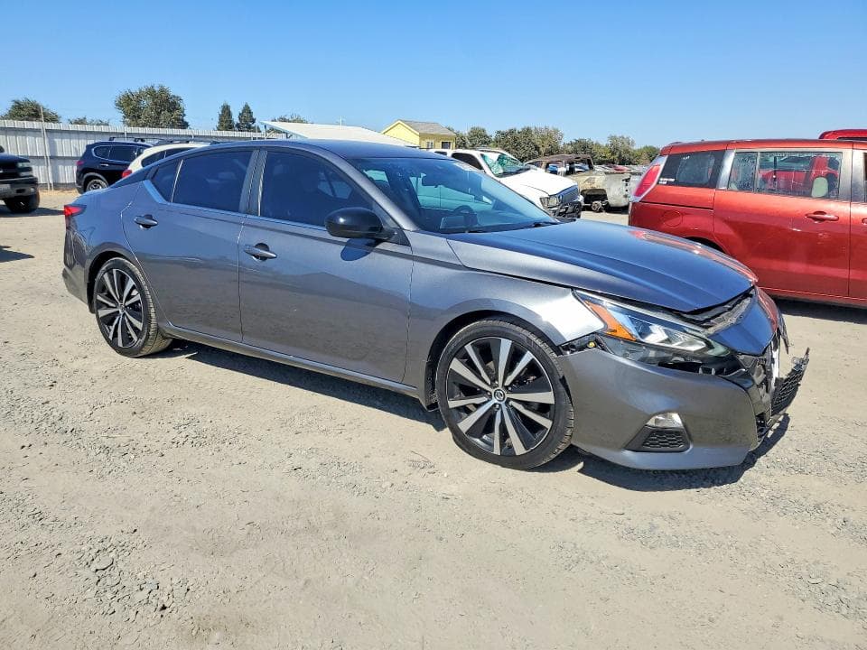 2020 NISSAN ALTIMA 4