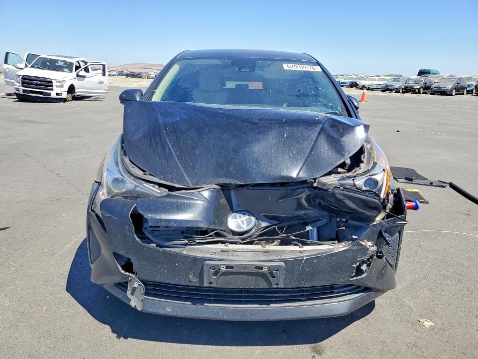 2017 TOYOTA PRIUS TWO ECO 5
