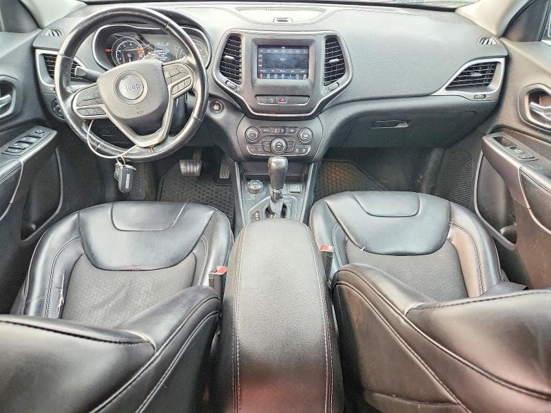 2019 JEEP CHEROKEE LATITUDE 8