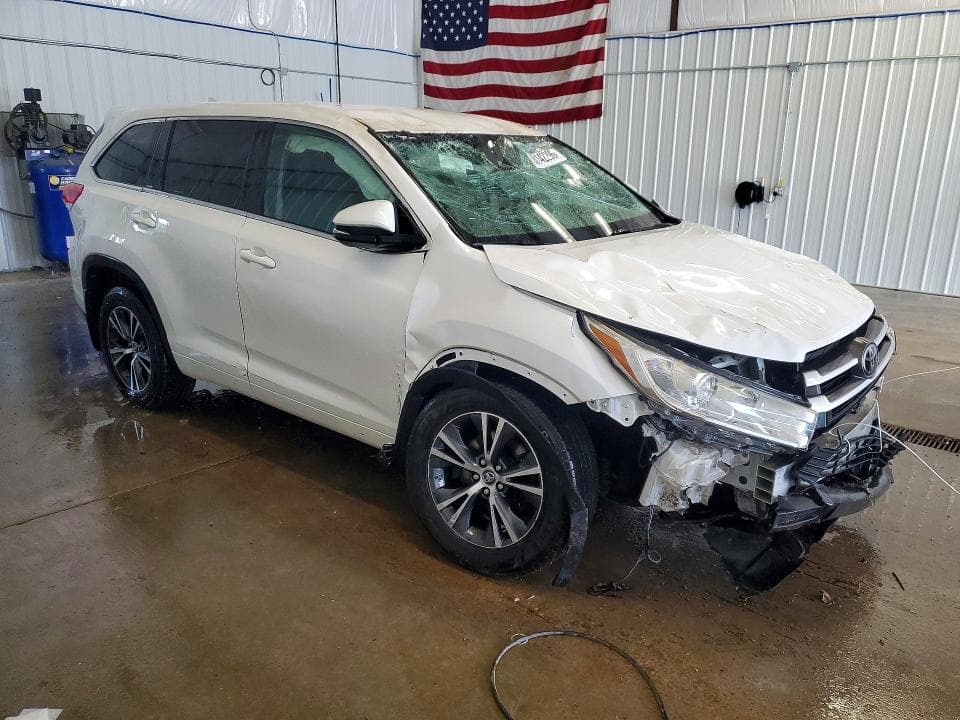 2017 TOYOTA HIGHLANDER LE PLUS 4