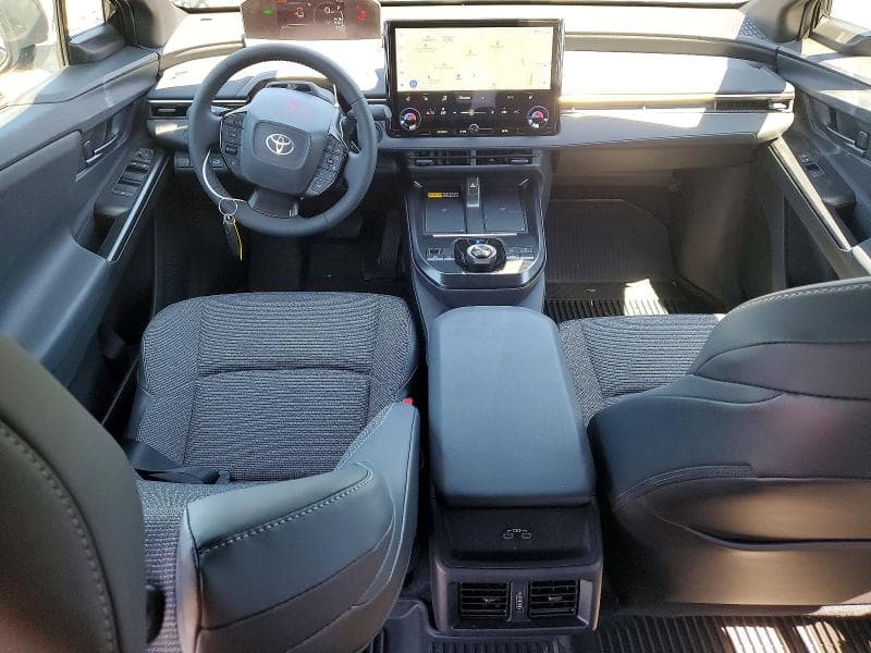 2026 TOYOTA BZ XLE PLUS 8