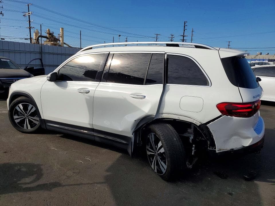 2025 MERCEDES-BENZ GLB 250 2