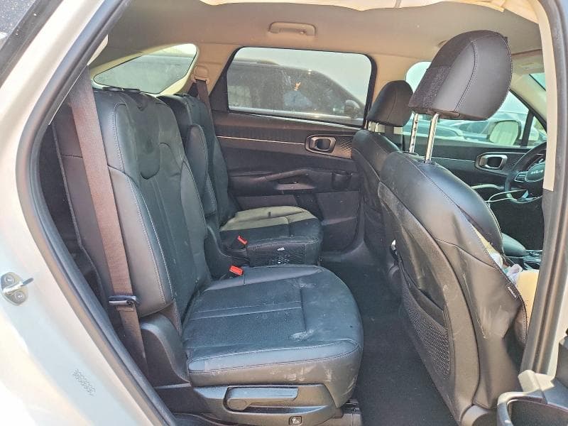 2023 KIA SORENTO EX 10