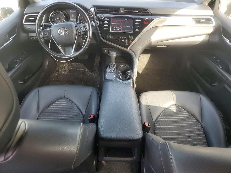 2018 TOYOTA CAMRY SE 8