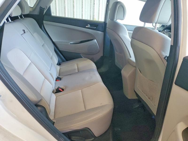 2018 HYUNDAI TUCSON SEL 11