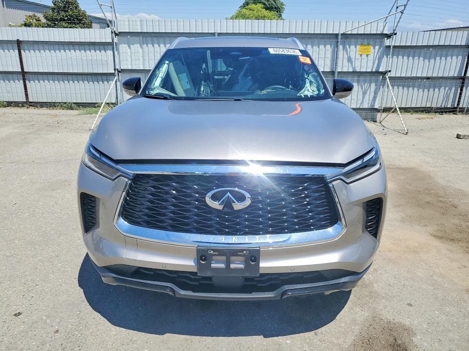 2023 INFINITI QX60 LUXE 5