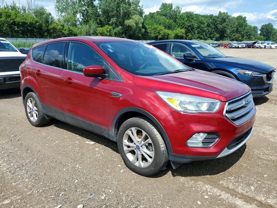 2017 FORD ESCAPE SE 4