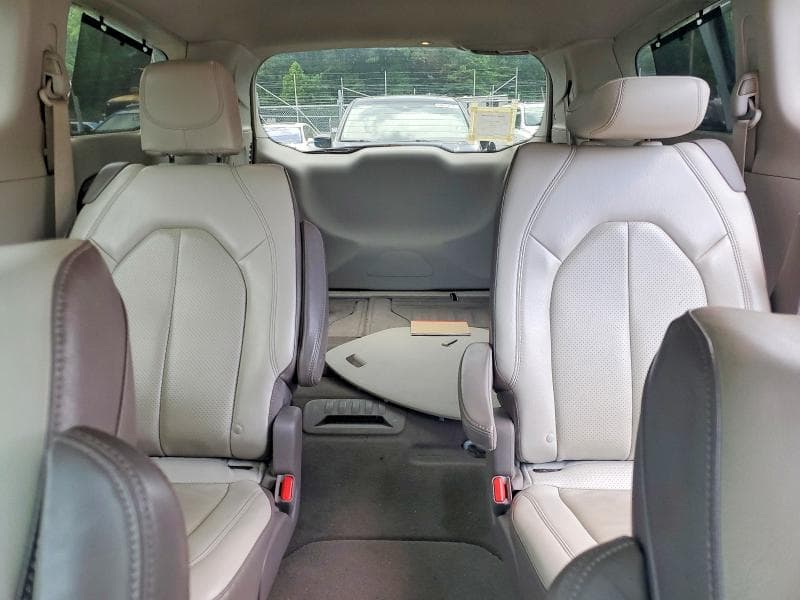 2019 CHRYSLER PACIFICA TOURING L 10