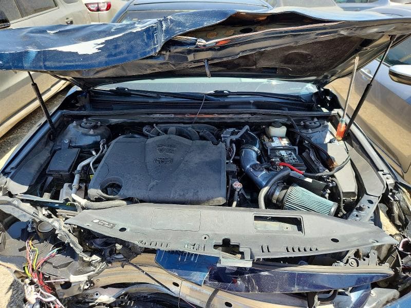 2018 TOYOTA CAMRY XLE V6 11