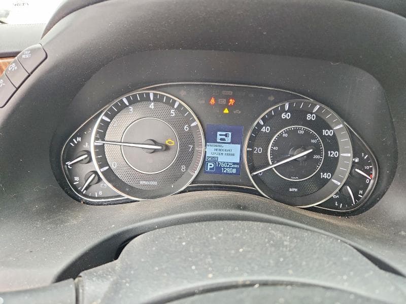 2017 NISSAN ARMADA SV 9