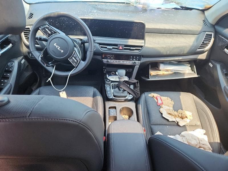 2025 KIA SELTOS SX 8