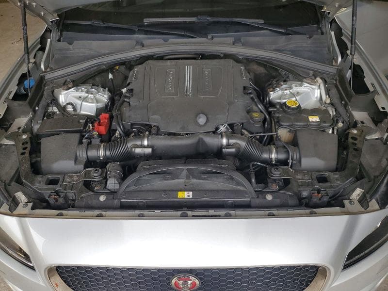 2017 JAGUAR F-PACE PREMIUM 12