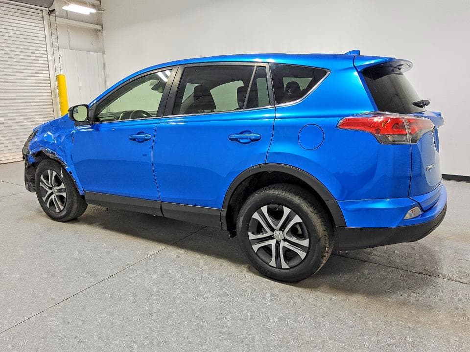2018 TOYOTA RAV4 LE 2