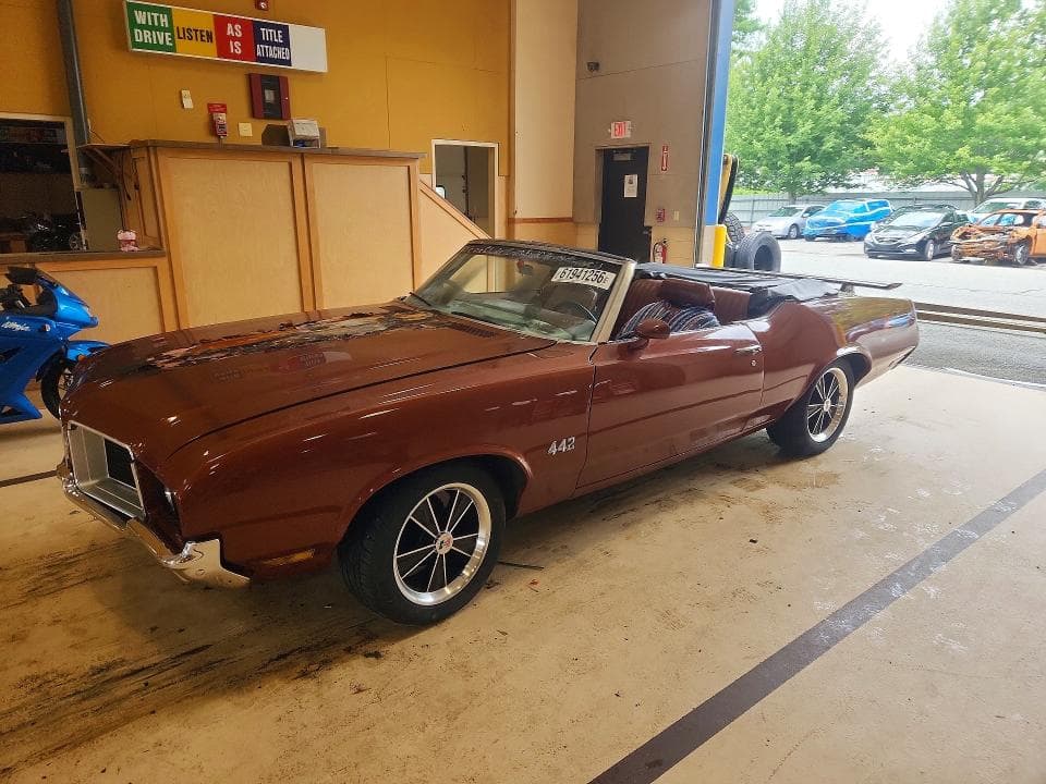 1971 OLDSMOBILE CUTLASS SUPREME INTERNATIONAL SERIES