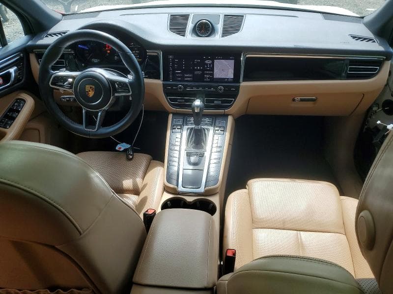 2021 PORSCHE MACAN 8