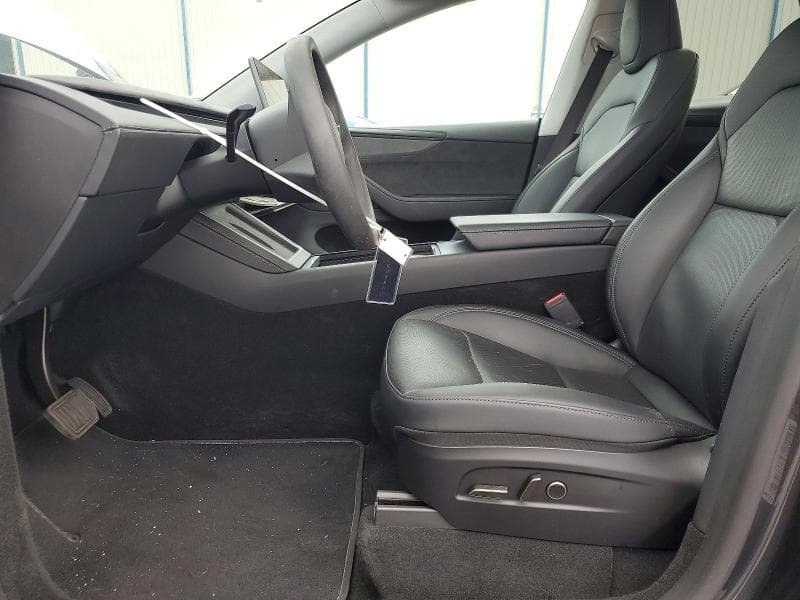 2026 TESLA MODEL Y 7