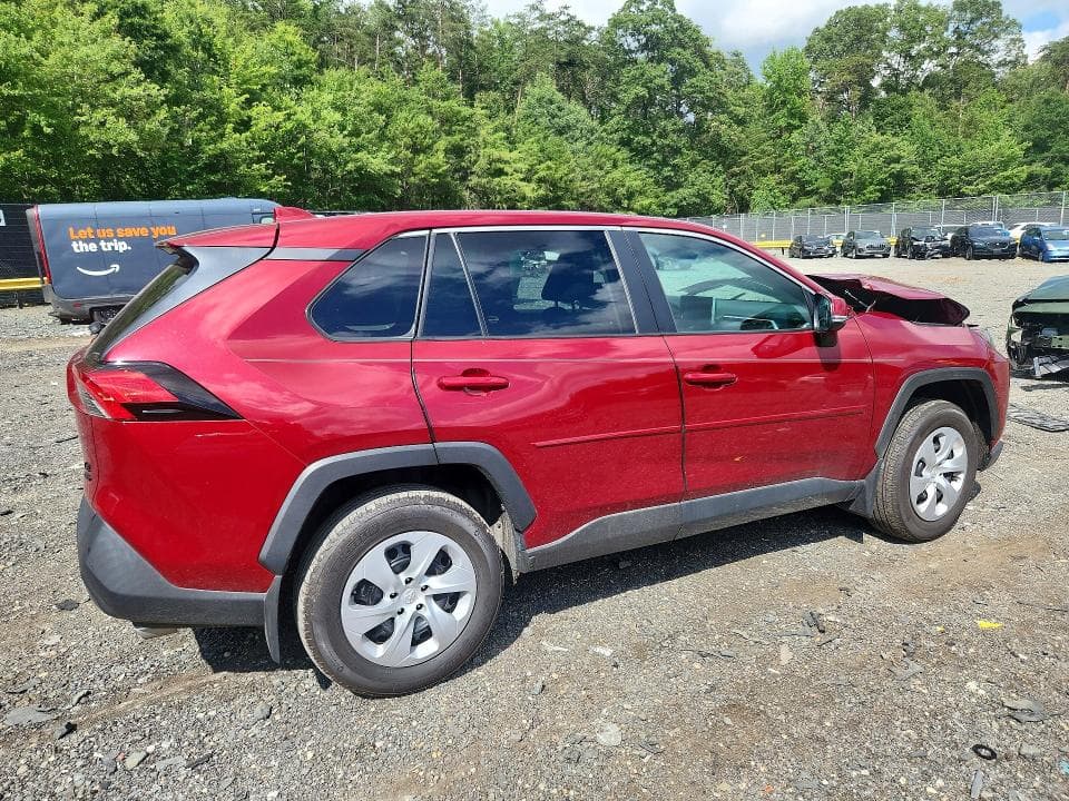 2024 TOYOTA RAV4 LE 3