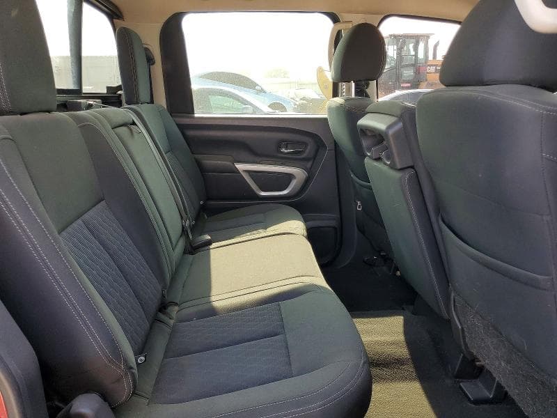 2018 NISSAN TITAN S 10