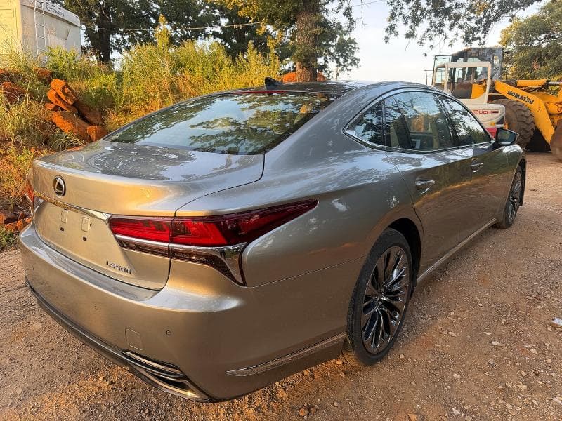 2018 LEXUS LS 500 4