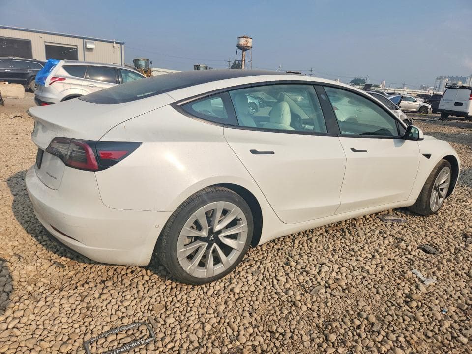 2021 TESLA MODEL 3 3