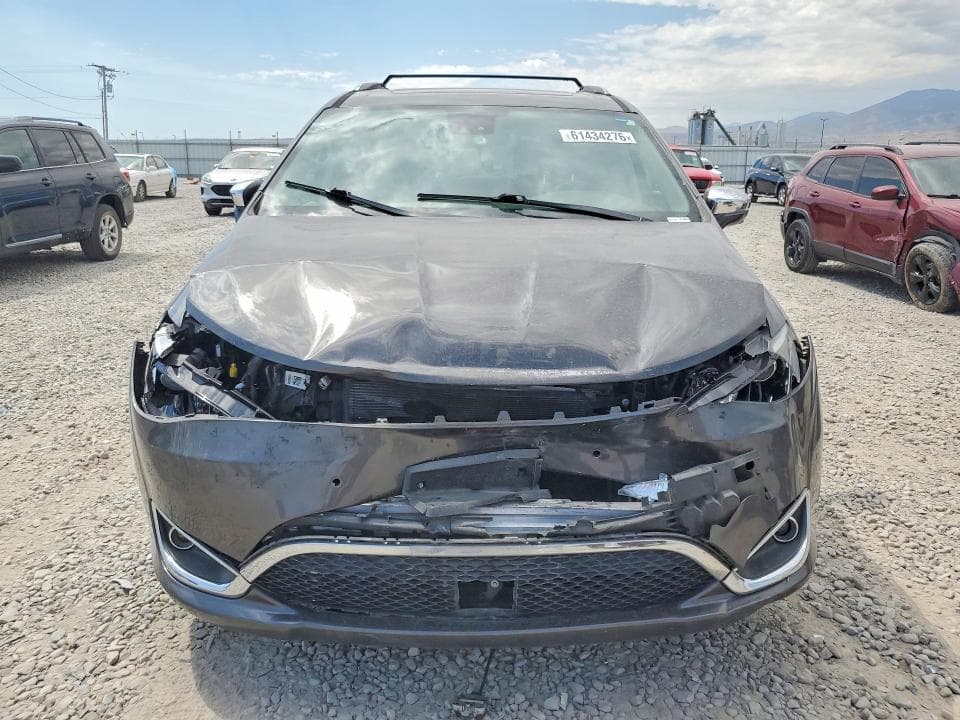 2018 CHRYSLER PACIFICA LIMITED 5