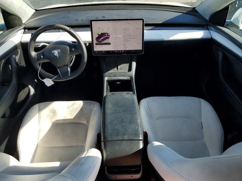 2023 TESLA MODEL Y 8